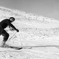12 Master Skier Norman Plum Worrall (Derek Seddon)