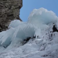 Spectacular Ice Umbrellas on Pitch 3 of South Gully. Interesting climbing ahead (Andy Stratford)