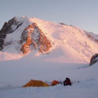 Camping on the Valee Blanche (Roger Daley)
