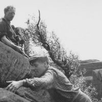 Plum encouraging new member Alan Ebbrell at Burbage. (Unknown)