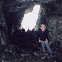 Trish in the cave (Dave Wylie)