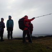Making a point on Lord's Seat (Rushup Edge) (Dave Shotton)