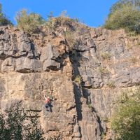 Gareth leading "Who sat on my satsuma" at Masson Lees (Daniel O'Brien)
